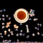 Unser entspanntes Hobby: Puzzle und Tee